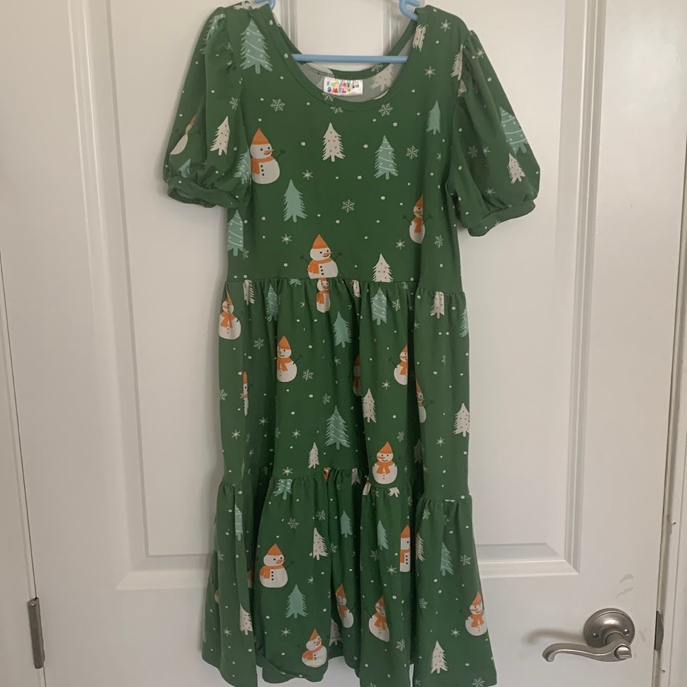 Soft Dot Dot Smile Christmas Dress